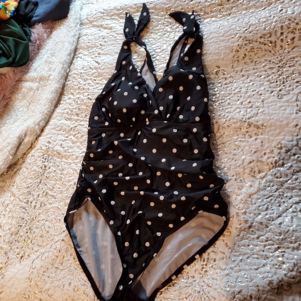 Polka Dot Style Swimsuit